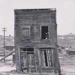saloon_leaning_Bodie