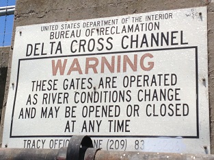 delta_cross_canal_warning