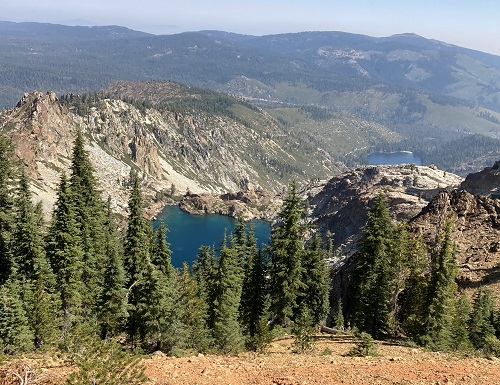 From above, some of the mountain lakes, even with the smoky haze, are deep greenish blue color.