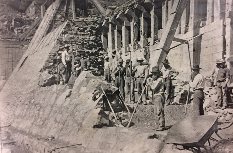 1899 rebuilding the North Fork Ditch, American River, below Auburn.